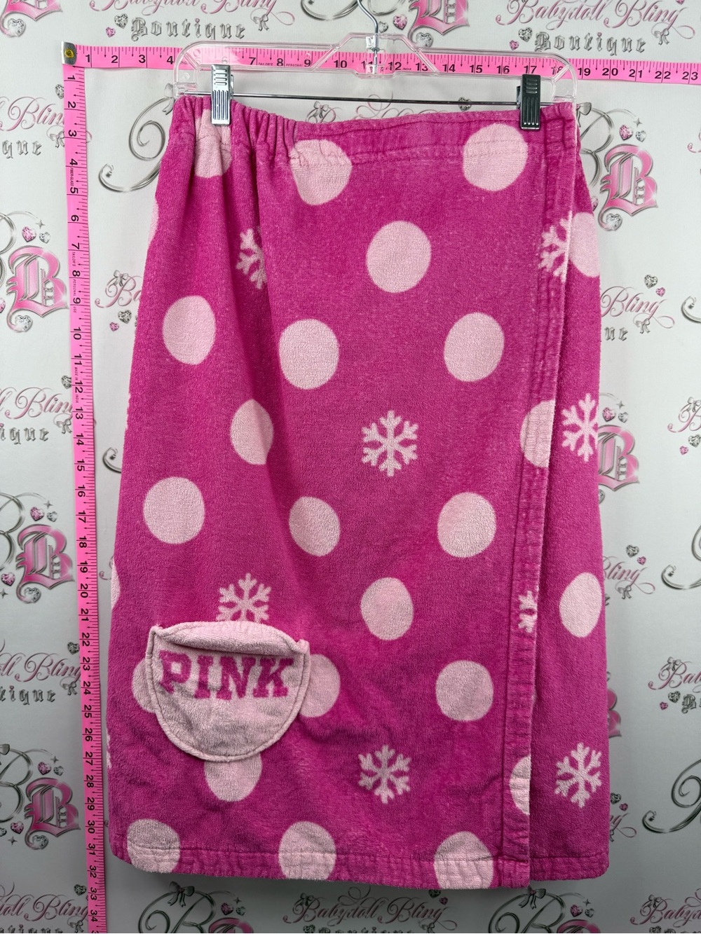 PINK Victoria's Secret towel dress snow Pink Polka Dot & Snowflake Plush Wrap